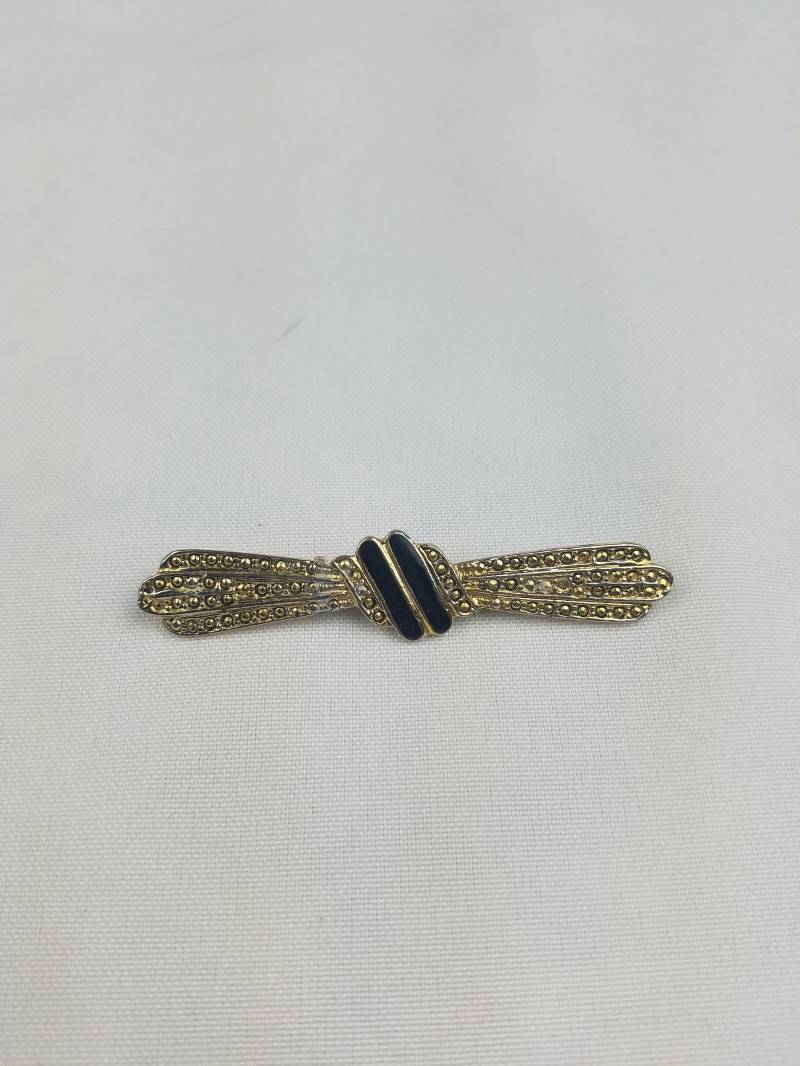 Vintage Schwarze Emaille Schleife Brosche Silber Ton von MashliDesign