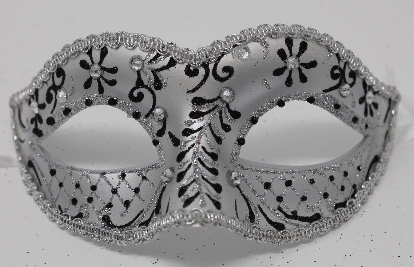 Schwarz Und Silber Maskenspiel Maske Schwarz Und Silber Maskenspiel Maske von MasksandTiaras