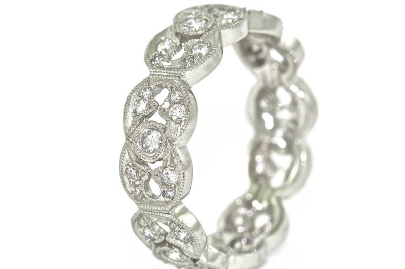 Platin Und Diamant Art Deco Design Ehering von MasterPieceJewelers