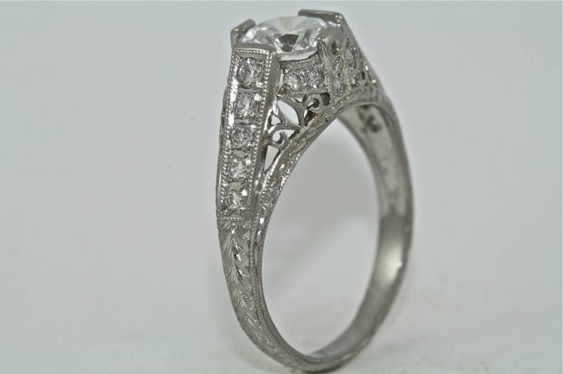 Platinum - Und Diamond Edwardian Style Hand Gravierte Verlobungsring, Ehering Mit 1, 00 Ct Moissanite von MasterPieceJewelers