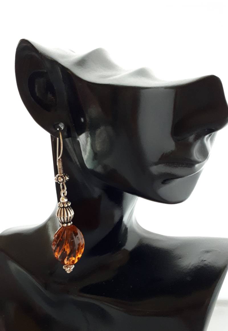 Vintage Deutsche Lucite Bernsteinperlen 1960Er Jahre, Bali Silber Perlen, Ohrhaken von MasterfulEarrings