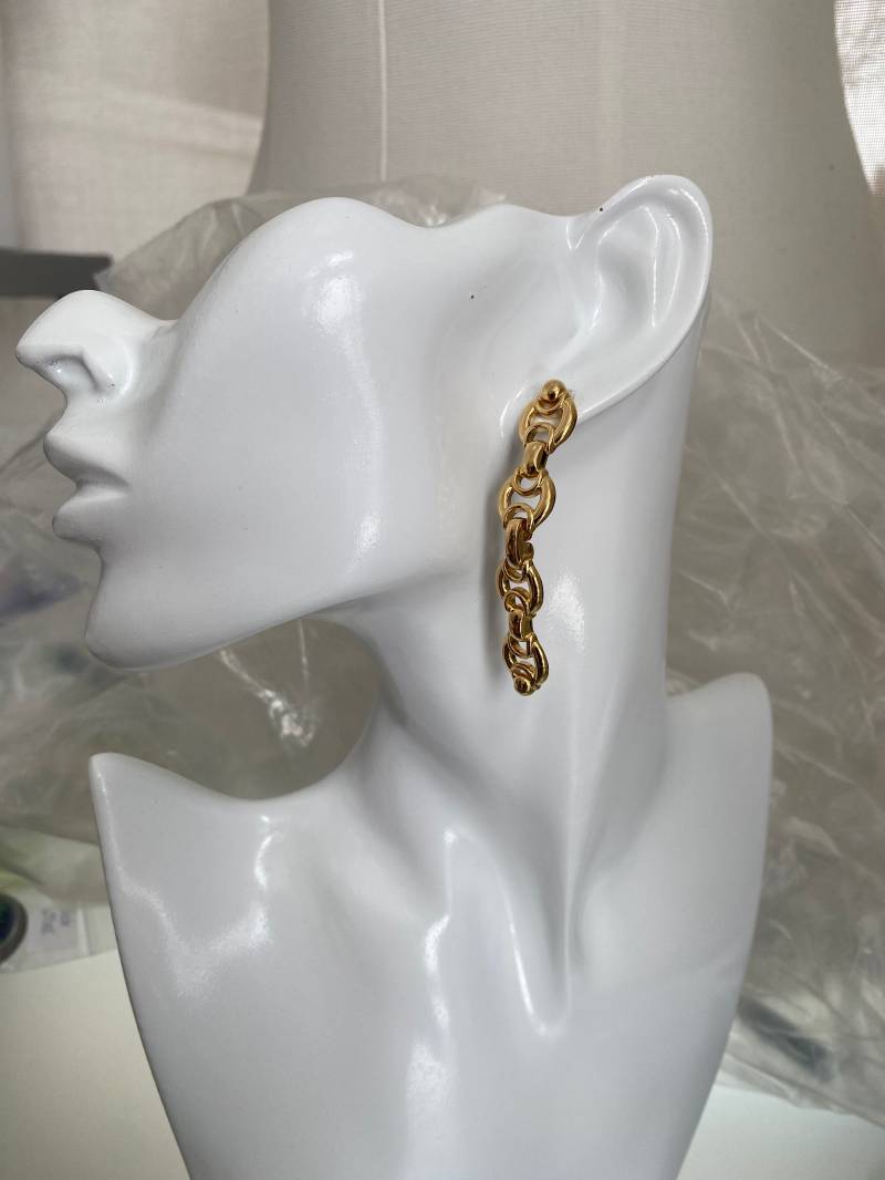 Lange Gold Ton Baumeln Ohrringe Modeschmuck Vintage Neue Alte Lager Durchbohrte Hergestellt in Den Usa Lange Gold Ton Baumeln Ohrringe Modeschmuck Vintage Neue Alte Lager Durchbohrte Hergestellt in Den Usa von Masterpearl