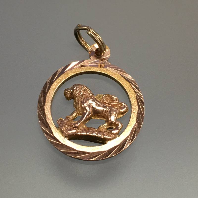 Vintage 14K Gold 3D Löwe Charm Leo Sternzeichen Rosegold Anhänger Vintage 14K Gold 3D Löwe Charm Leo Sternzeichen Rosegold Anhänger von Masterpearl