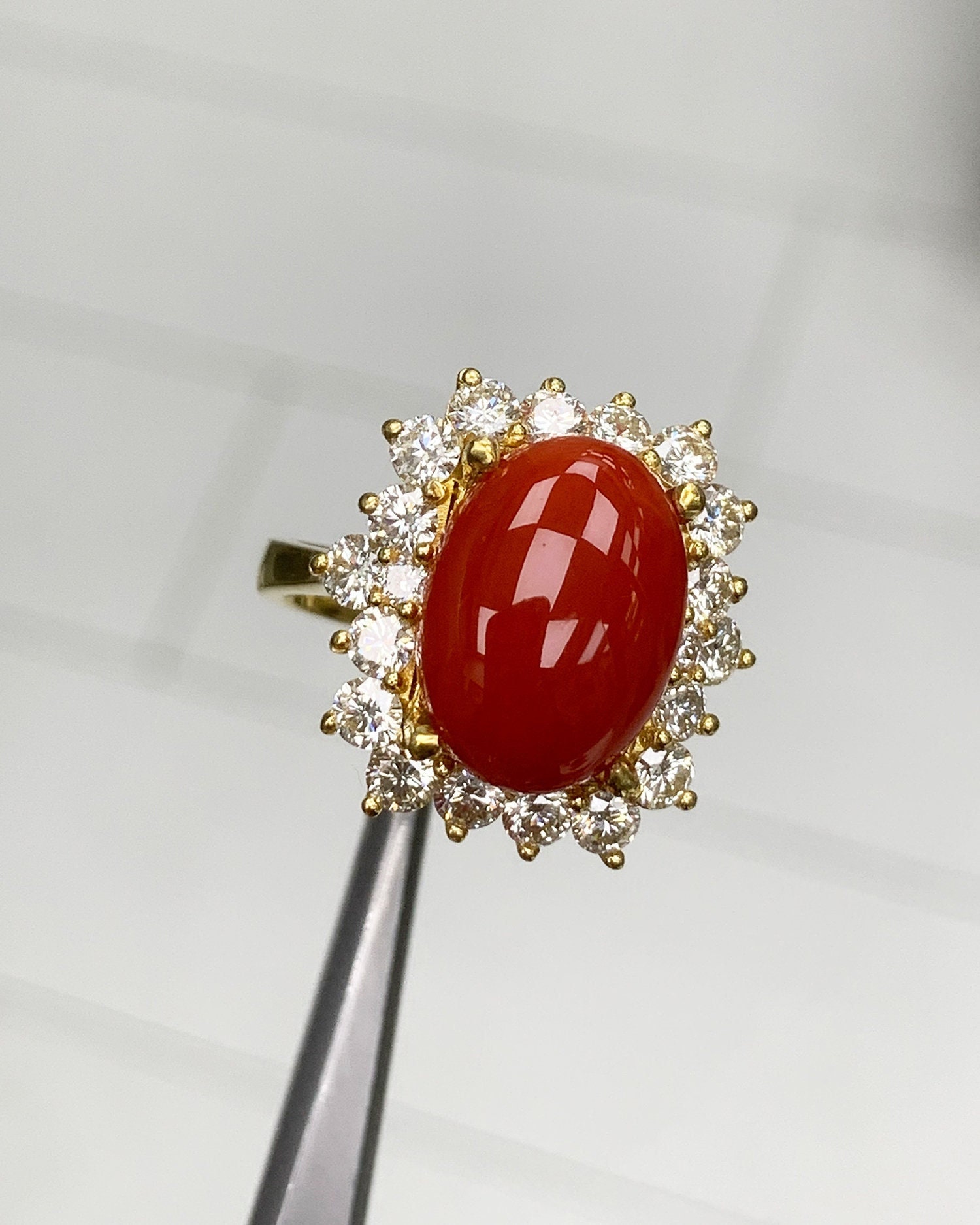 5, 53 Ct Zertifizierter Zierlicher Korallen-Cocktailring Mit 1, 92 Solidem Diamant, 18K Solid Gold, Echter Edelstein, Einzigartiger Schmuck 5, 53 Ct Zertifizierter Zierlicher Korallen-Cocktailring Mit 1, 92 Solidem Diamant, 18K Solid Gold, Echter Edelstein, Einzigartiger Schmuck von MastikaJewelry