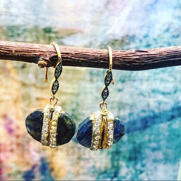 Labradorit Ohrringe 24 K Gold Strass Blau von MatanaJewelry