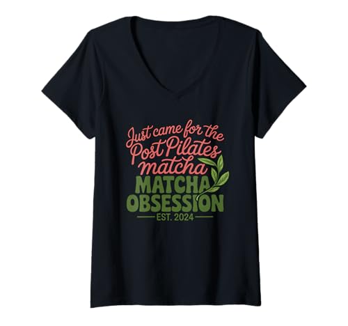 Damen EIN lustiger Genuss für Grüntee-Liebhaber, der an Matcha nippt T-Shirt mit V-Ausschnitt Damen EIN lustiger Genuss für Grüntee-Liebhaber, der an Matcha nippt T-Shirt mit V-Ausschnitt von Matcha Madness Apparel for Tea Enthusiasts