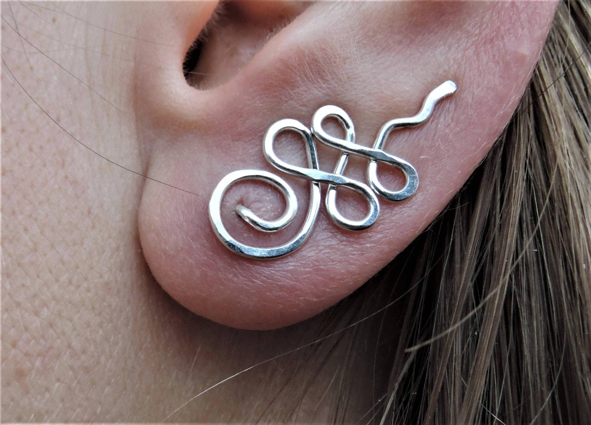 Unalome Kletterer Ohrring - Sterling Silber Kupfer Messing Ohrringe Spiral Spirale Ohr Schmuck Erleuchtung von MateriaMorfosi