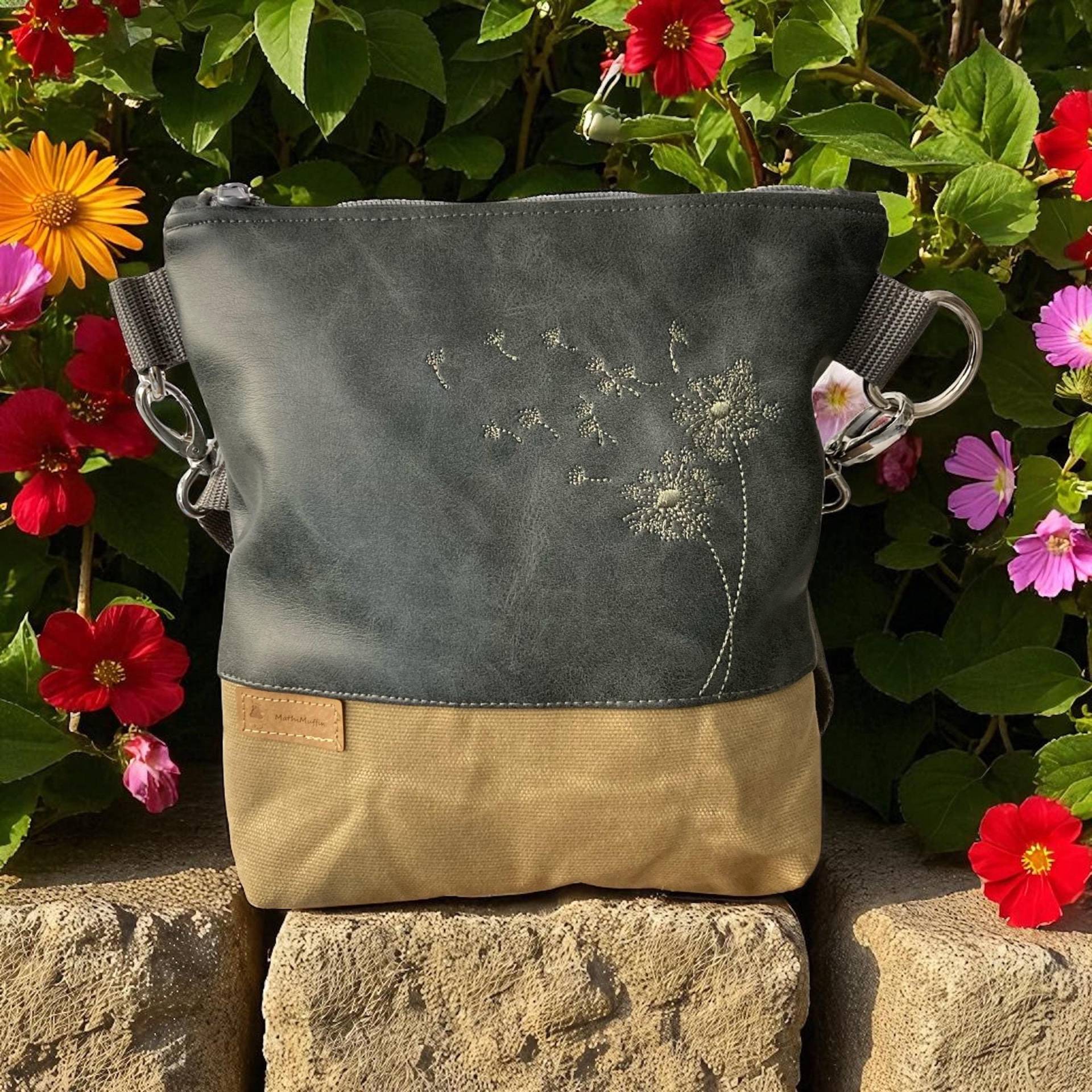 Tasche Kleine Pusteblumen Grau Khaki von MathiMuffin
