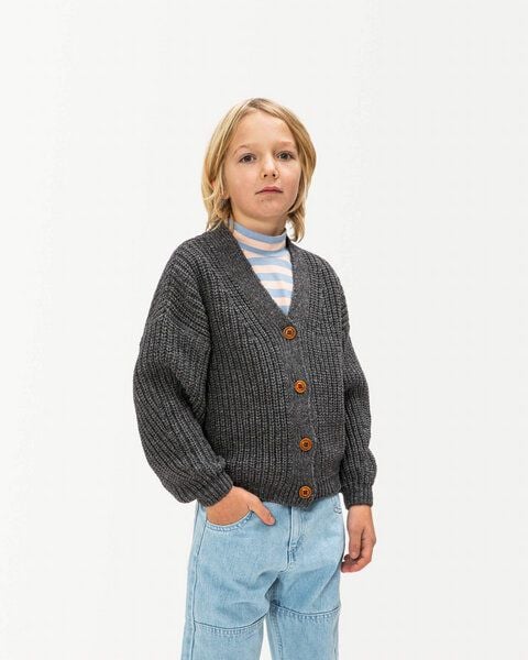 Matona Klassischer Cardigan mit V-Ausschnitt für Kinder / V-Neck Cardigan von Matona