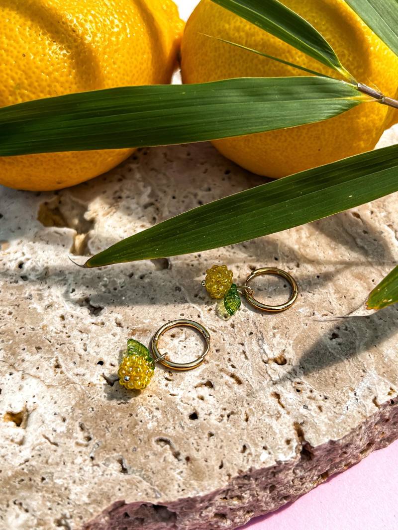 Zitronen Ohrringe Creolen Edelstahl Zitronen Ohrringe Creolen Edelstahl von MatryoshkaGoesVogue