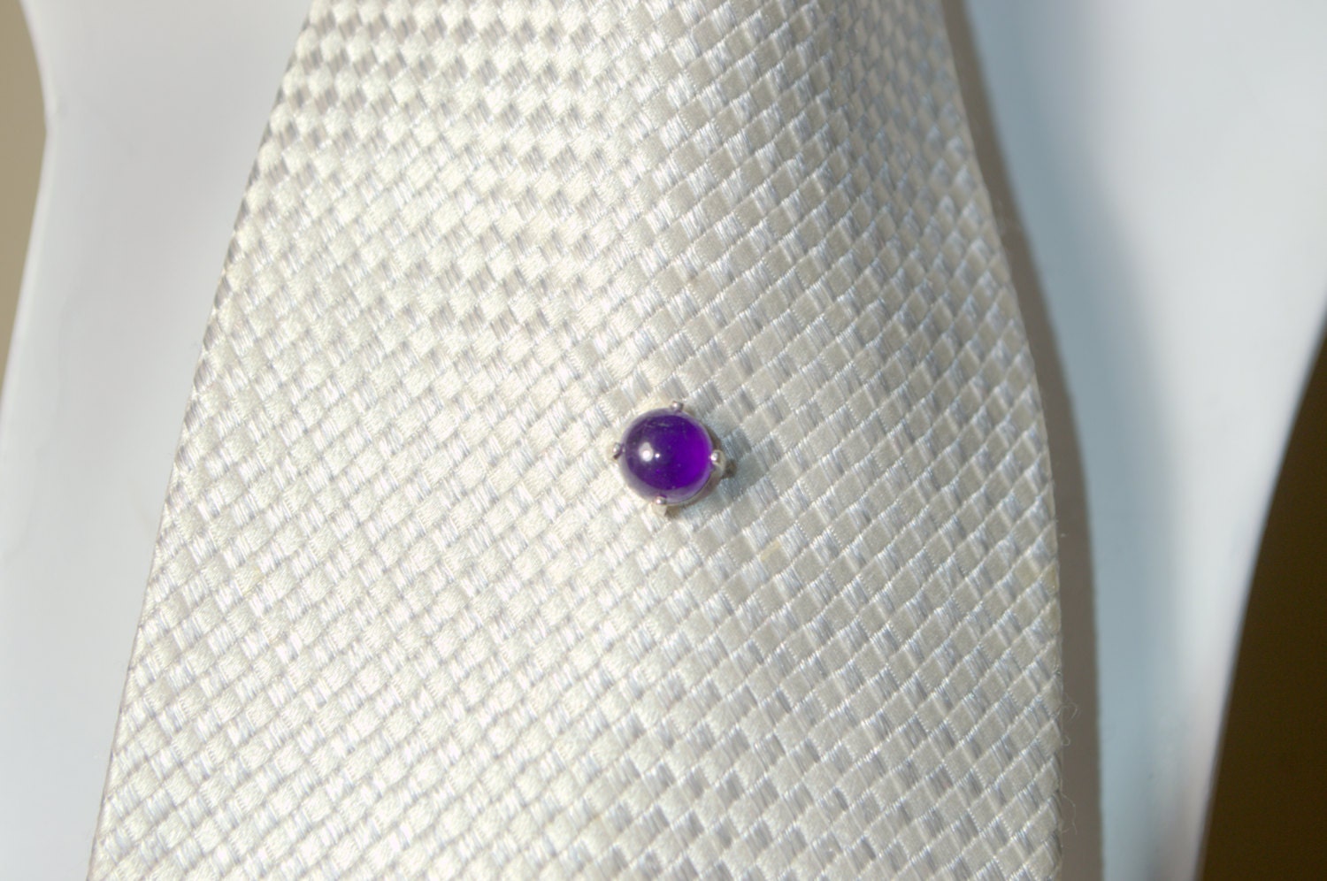 Amethyst Krawattennadel von MatsMachinations