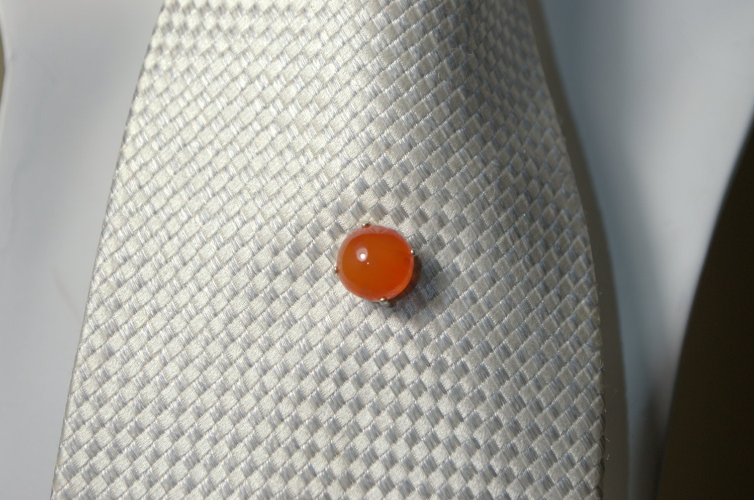 Karneol Cabochon Krawattennadel Karneol Cabochon Krawattennadel von MatsMachinations