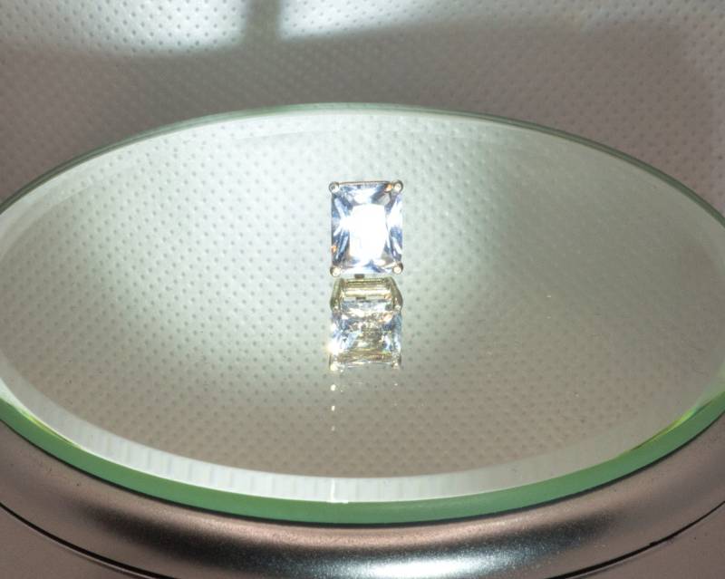 Weiße Saphir Krawattennadel in Silber von MatsMachinations