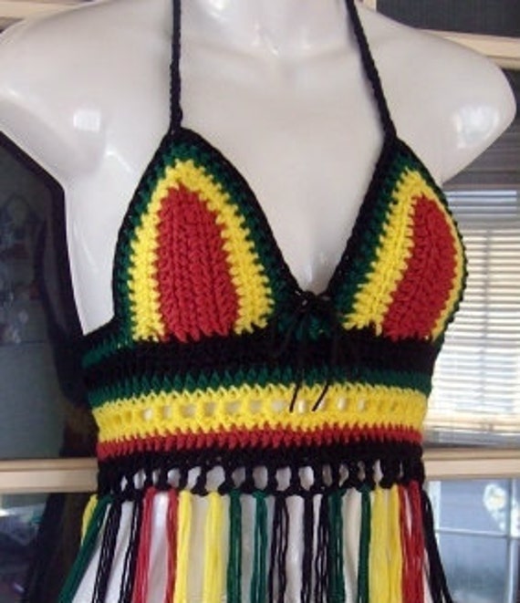 Rasta Flagge Farben Hippie Boho Festival Hooping Gehäkelte Fransen Neckholder Top Rasta Flagge Farben Hippie Boho Festival Hooping Gehäkelte Fransen Neckholder Top von MatsonDesignStudio