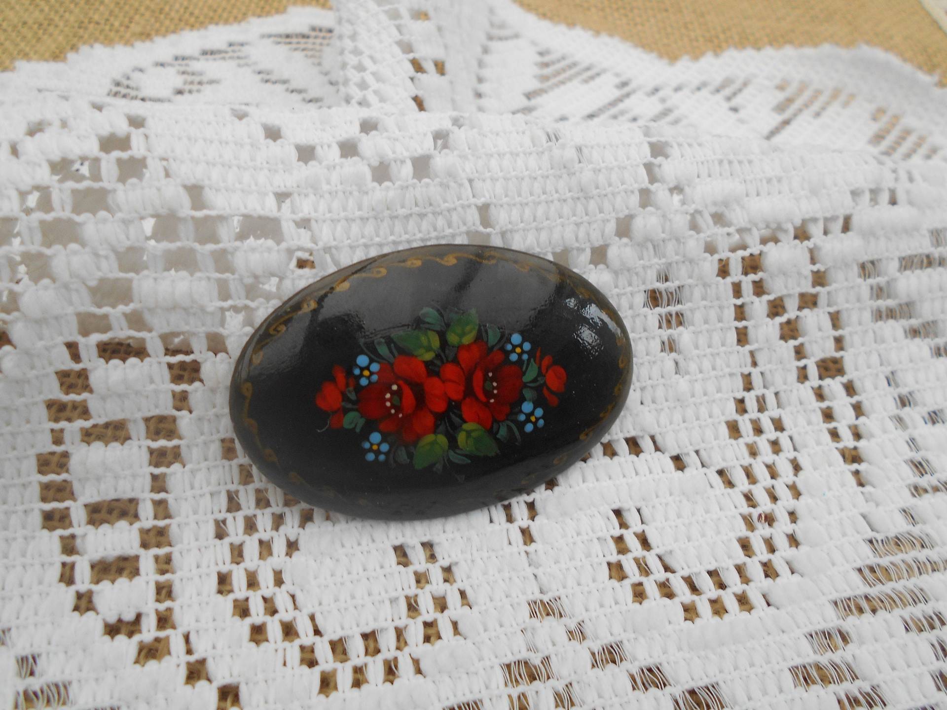 Große, Ovale Vintage Brosche Lackbrosche Blumen Rot, Grün, Blau, Schwarz Alte Handgemalt Floral Bunt Lack Große, Ovale Vintage Brosche Lackbrosche Blumen Rot, Grün, Blau, Schwarz Alte Handgemalt Floral Bunt Lack von MattieStone