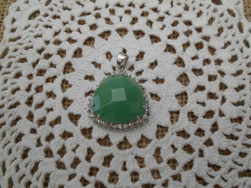 Vintage Anhänger 925Er Silber Grüner Stein Zirkonias 80Er/90Er Jahre Vintage Anhänger 925Er Silber Grüner Stein Zirkonias 80Er/90Er Jahre von MattieStone
