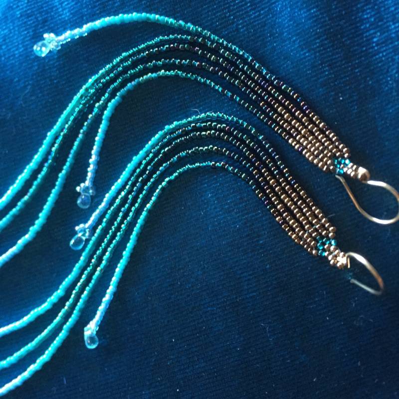 Gold, Tiefblaue Ozean, Himmel Verblassen 7 "Lange Rocailles Perlen Ohrringe Mit Facettierten Apatit Edelstein Franse von MauiSwanDesigns