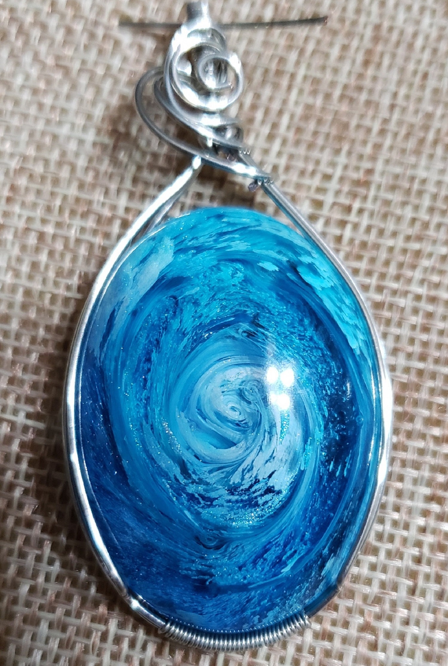 Blauer Anhänger - 3D Resin Kunstschmuck Blauer Anhänger - 3D Resin Kunstschmuck von MauiUpClose
