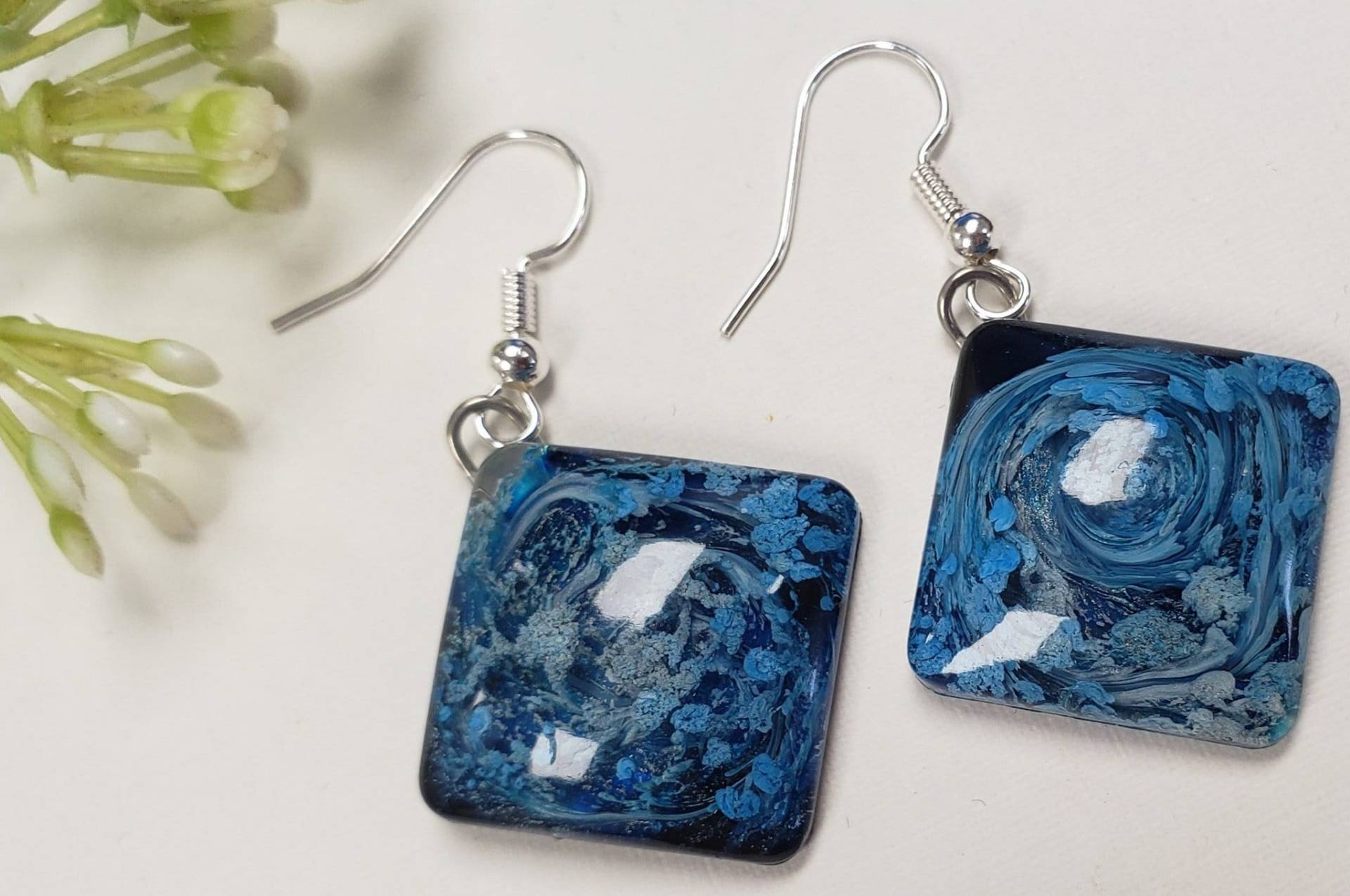 Just Blue Ohrringe - 3D Resin Kunstschmuck Just Blue Ohrringe - 3D Resin Kunstschmuck von MauiUpClose