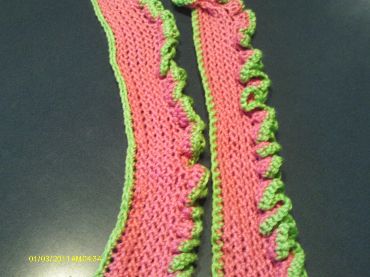 Häkelschal Rüsche Neon Häkelschal Rüsche Neon von MaureensCraftDesigns