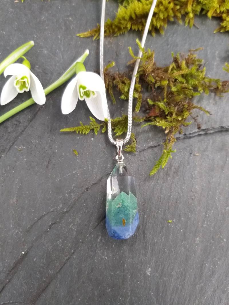 Phantomquarz/Dumortierit Anhänger Einzigartige Edelsteinkombination Aus Phantomquarz Und Dumortierit. Geschenk Für Edelsteinfreunde von MauritzUnikatSchmuck