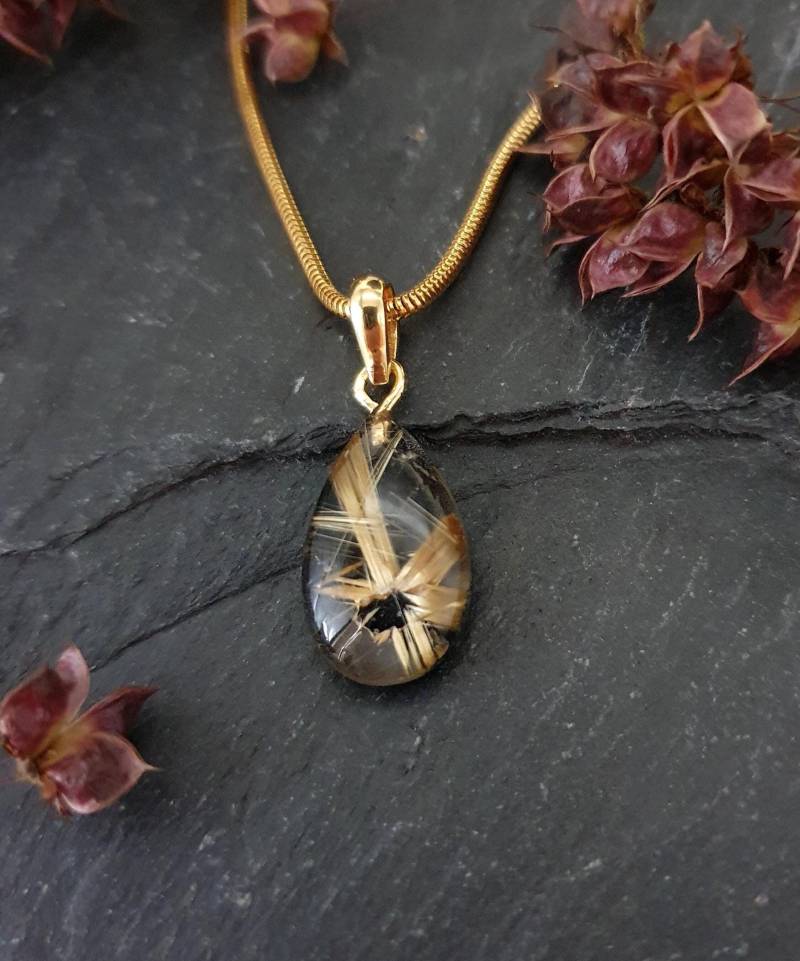 Rutilquarz Stern Anhänger. Einzigartiger Schmuckanhänger Mit Tollem Stern. Schöner Edelsteinschmuck Als Geschenk Für Freundin Rutilquarz Stern Anhänger. Einzigartiger Schmuckanhänger Mit Tollem Stern. Schöner Edelsteinschmuck Als Geschenk Für Freundin von MauritzUnikatSchmuck