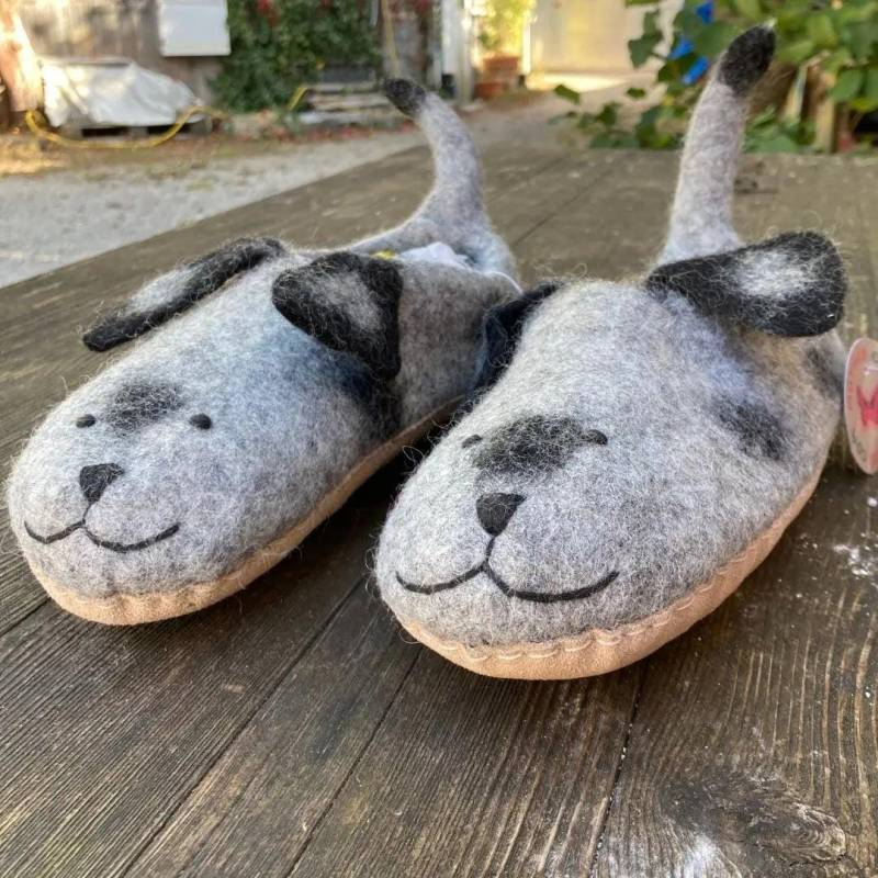 Hunde Grau Filzpantoffeln Für Kinder von MausSchuhDe