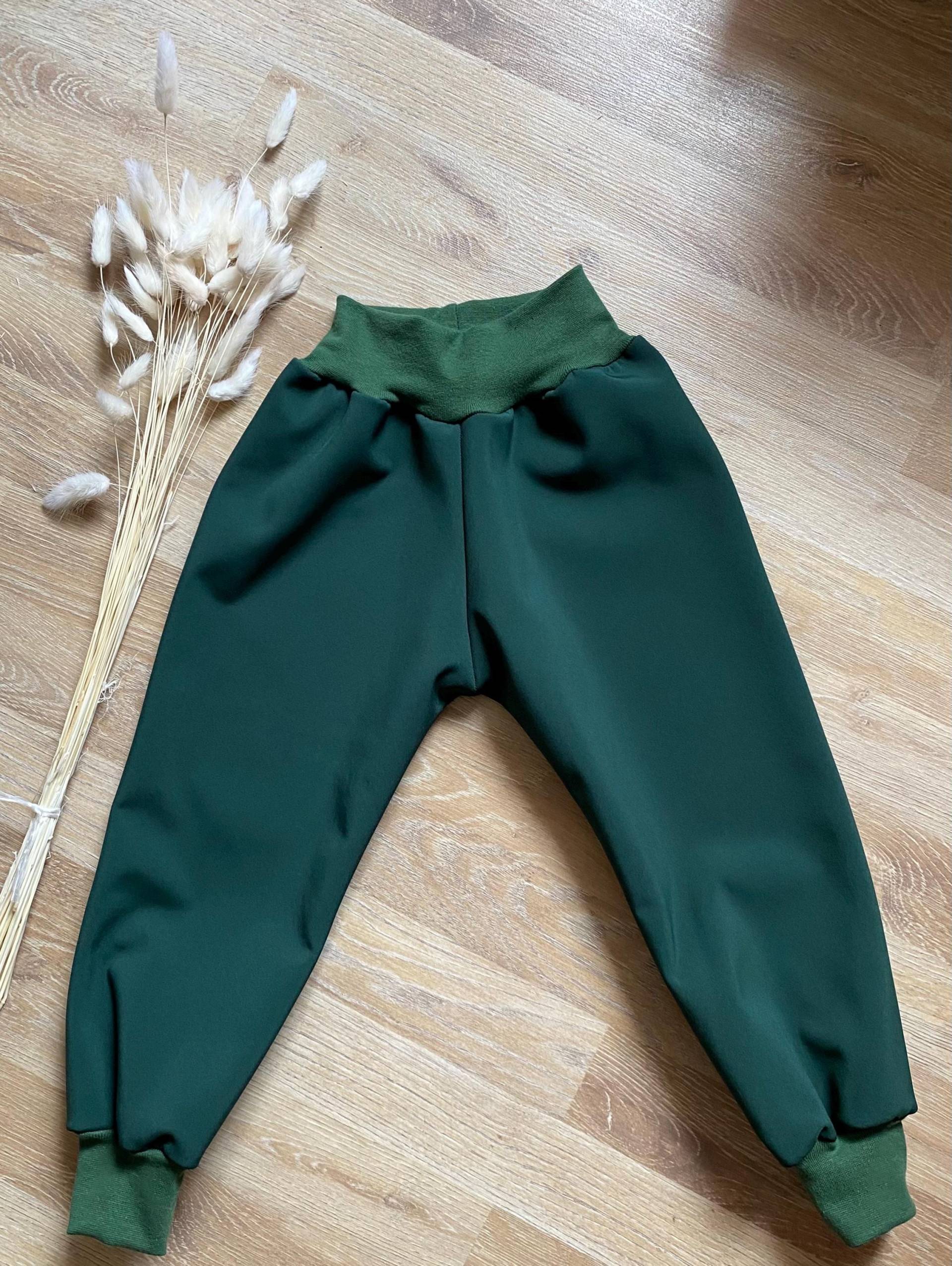 Handmade Softshell Pumphose Softshellhose Uni Grün von MausiundKnoepfchen