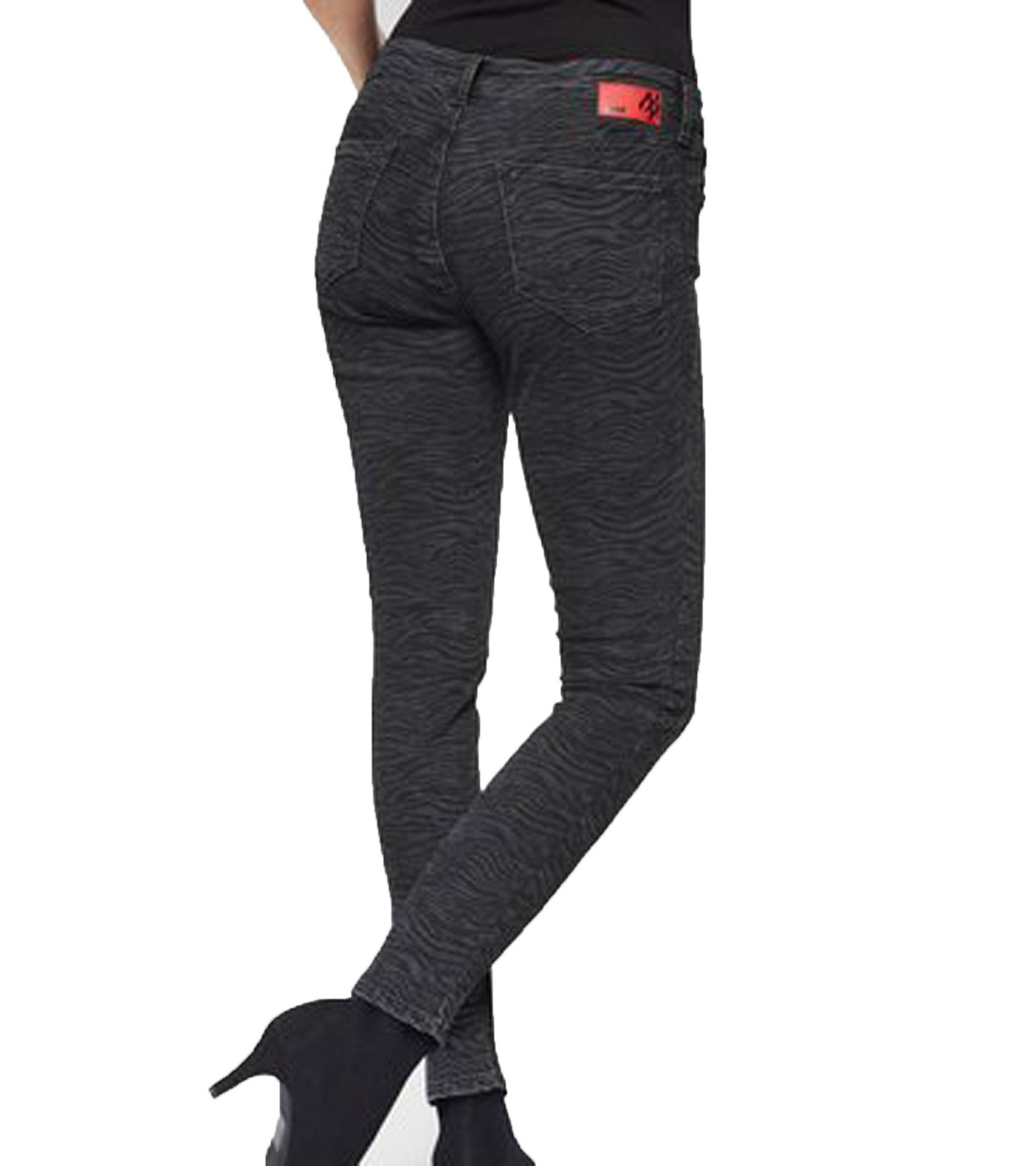 mavi Jeans Adriana stilbewusste Skinny-Jeans für Frauen mit Allover-Animalprint Schwarz-Grau von Mavi