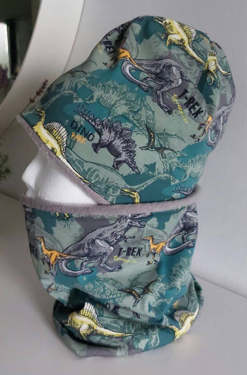 Coole Jungs Winterset Wintermütze Und Loop Jersey Polarfleece Grün Kaki Grau Dinos T-Rex von Maviluwelt