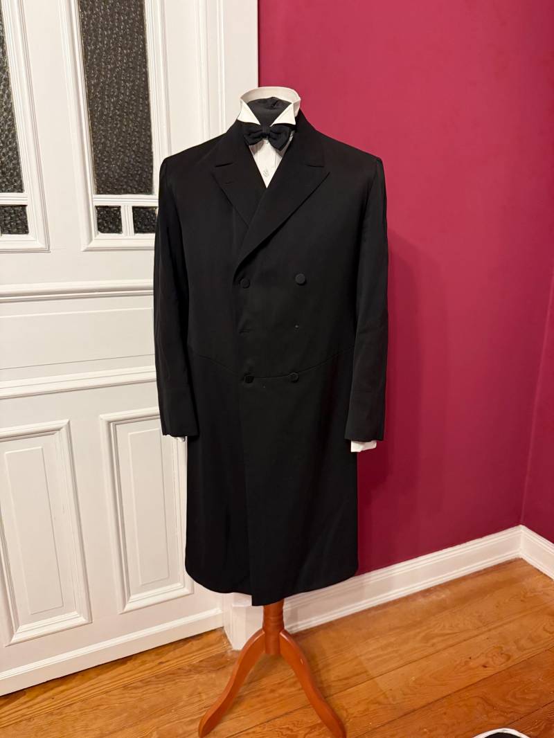 Victorian/Edwardian - Frock Coat 1900S 1910S Victorian/Edwardian - Frock Coat 1900S 1910S von MaxErlerLeipzig