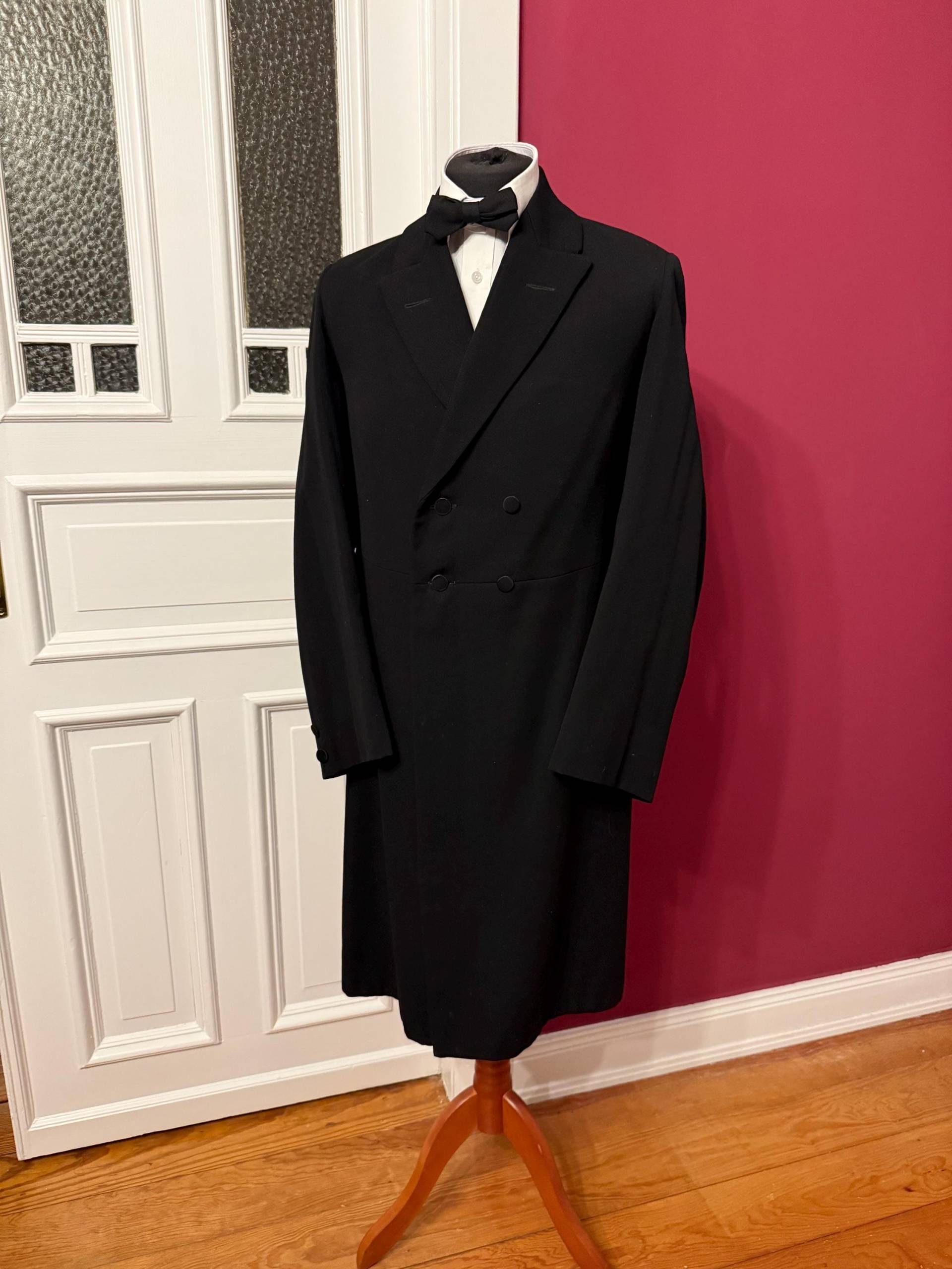 Victorian/Edwardian - Frock Coat 1900S 1910S Victorian/Edwardian - Frock Coat 1900S 1910S von MaxErlerLeipzig