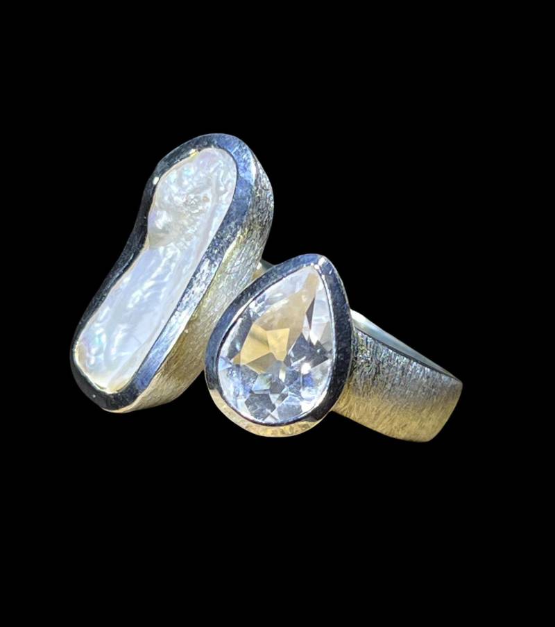 Barock Perle Und Bergkristall Ring in Silber von MaxGloriaOpal