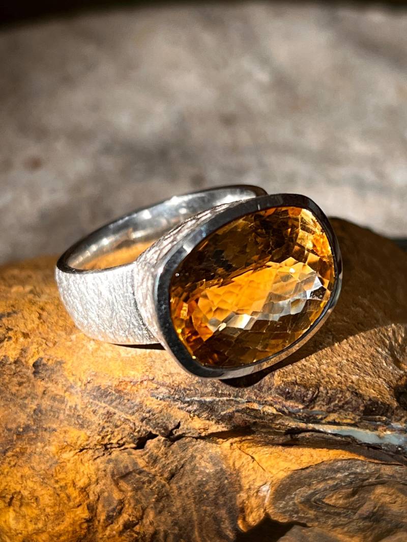 Citrin 21 Ct Sonnenschliff Ring in Silber von MaxGloriaOpal