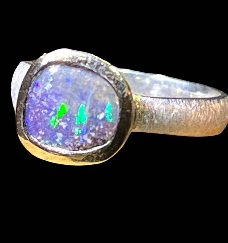 Geliebtes Grün Boulder Opal Ring von MaxGloriaOpal