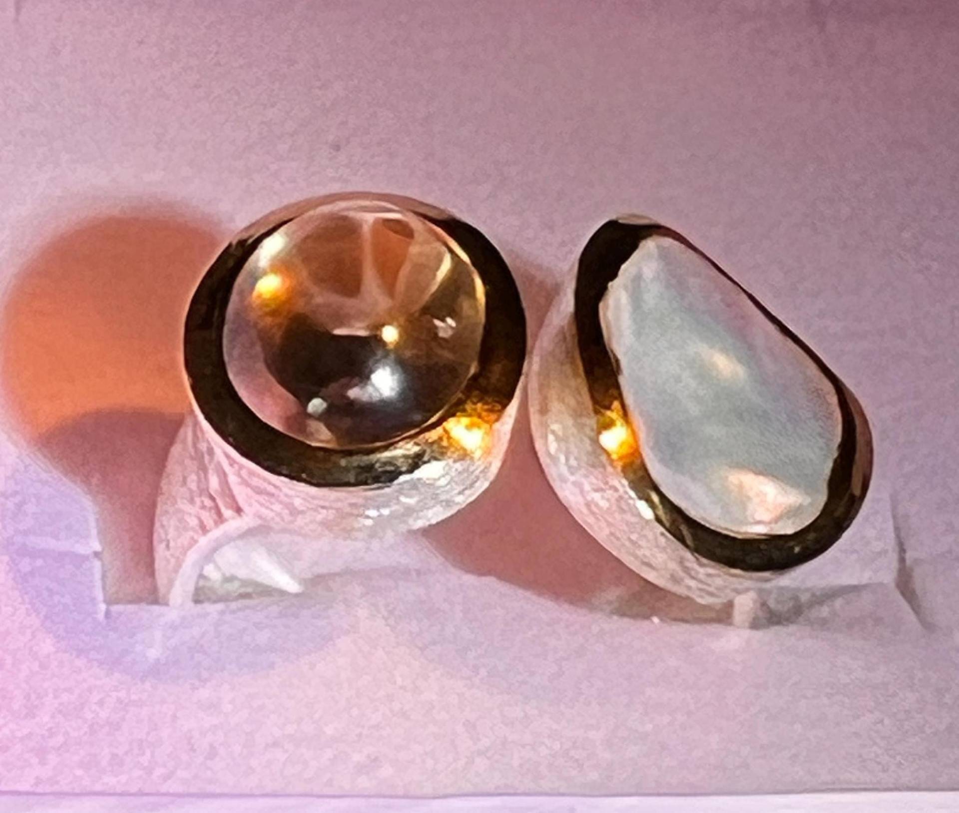 Gold Turmalin Mit Barock Perle Ring in Silber Teilvergoldeter Fassung von MaxGloriaOpal