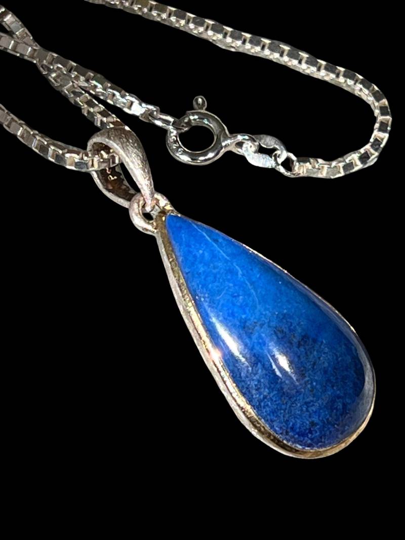 Lapis Tropfen Collier in Silber Mit Teilvergoldeter Fassung von MaxGloriaOpal