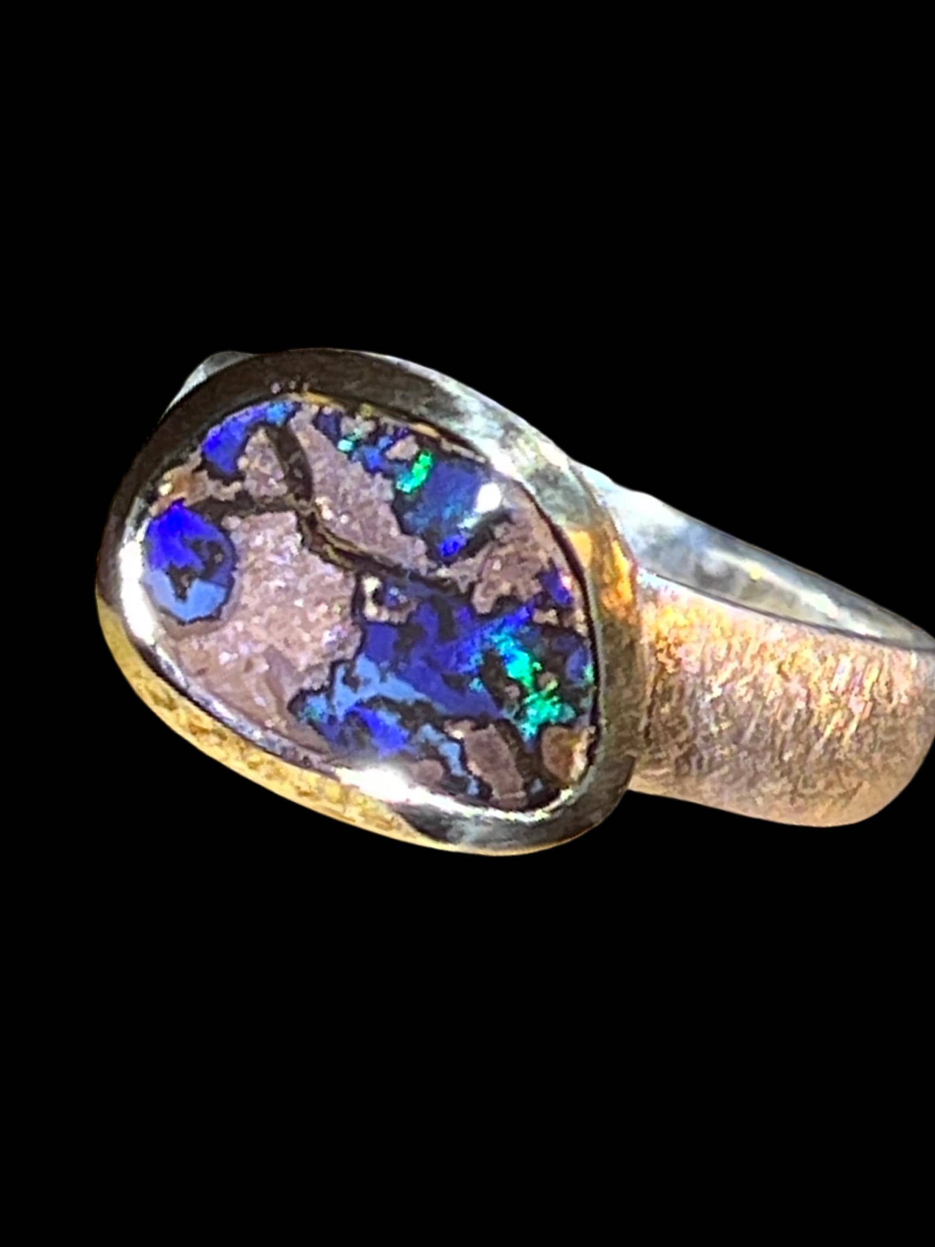 Queensland Natur Boulder Opal Ring in Silber Mit Teilvergoldeter Fassung von MaxGloriaOpal