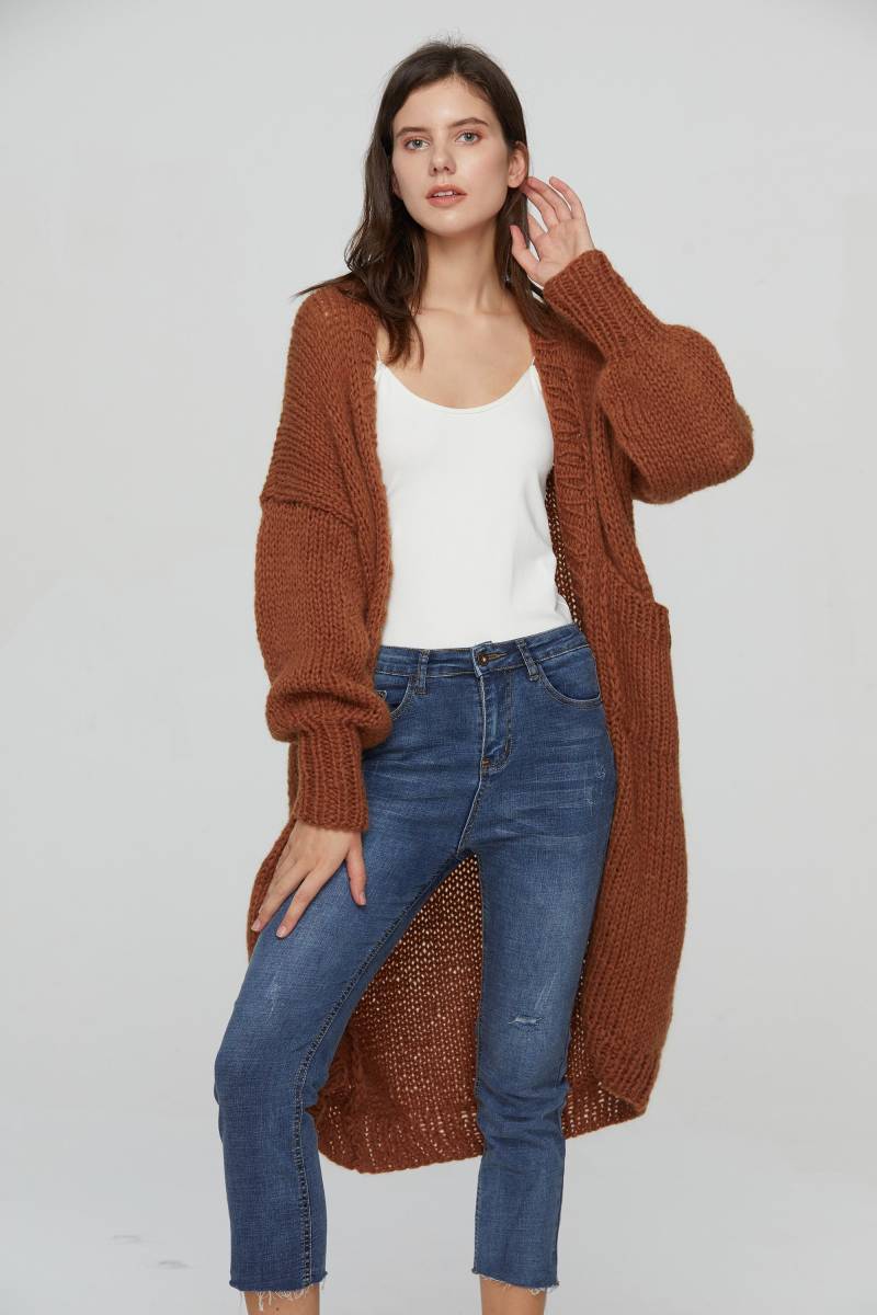 Handgestrickt Oversize Damen Pullover Mohair Lang Strickjacke Braun Sugar von MaxMelody