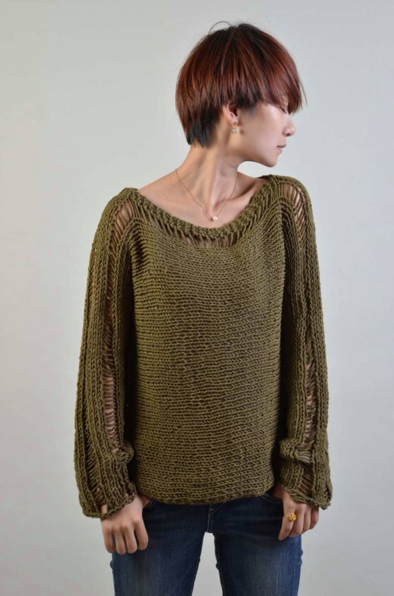 Handgestrickter Damen Pullover - Eco Baumwolle in Olivgrün von MaxMelody