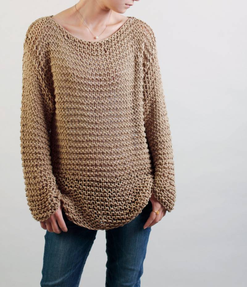 Simple Is The Best - Handgestrickter Pullover Frau Eco Oversized in Weizen von MaxMelody
