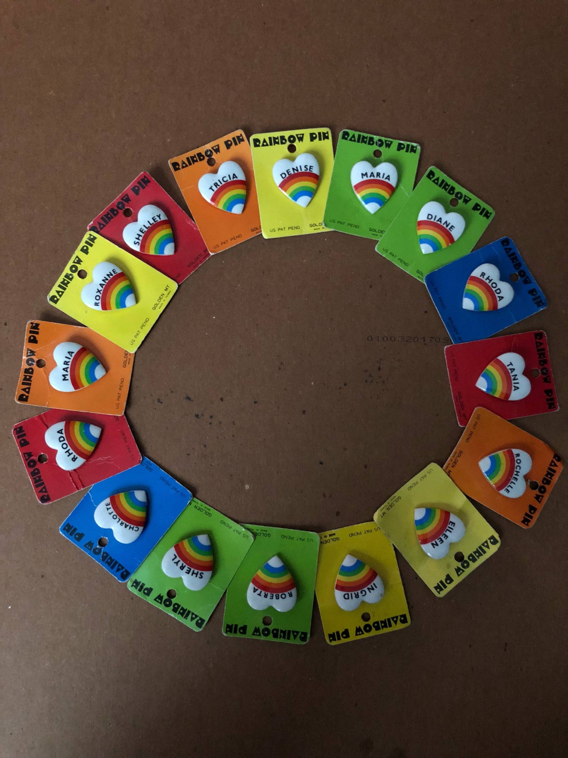 Vintage 70Er Jahre Regenbogen Name Pins/Wählen Sie Ihren Namen Retro Herz Pin von MaxiGirlShop