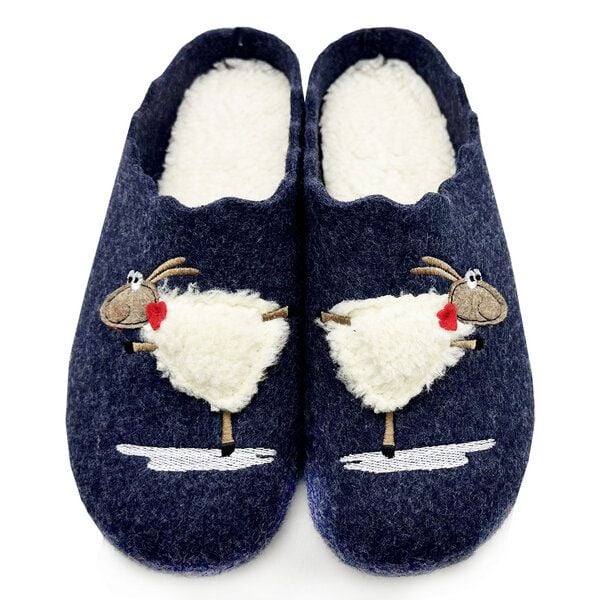 Vegane Schuhe "MayBe ® Yoga Sheep" aus recycelten PET Flaschen, fair produziert von MayBe