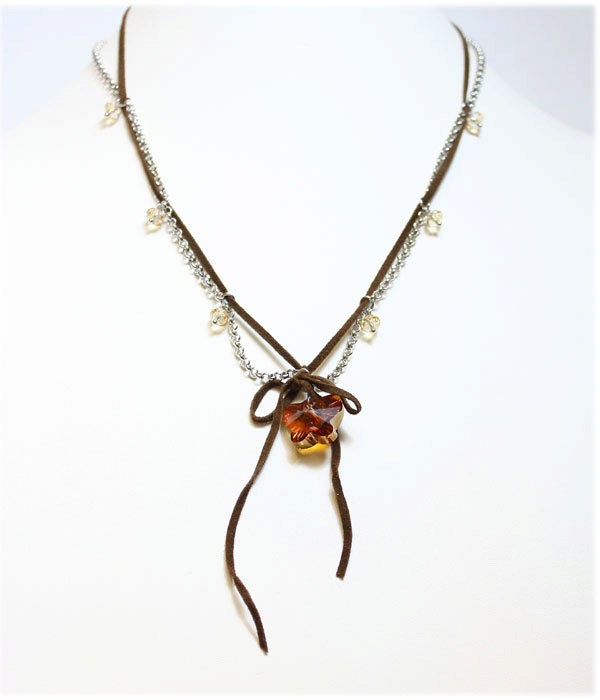 Swarovski Schmetterling Kristall Halskette Mit Kristallen & Wildleder, Handgemachte von MayBliss