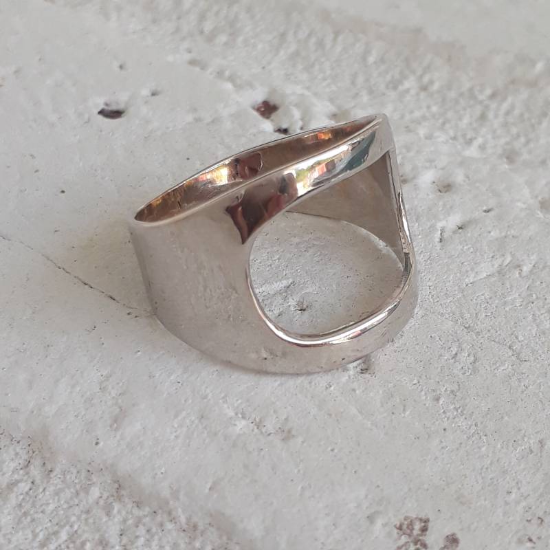 14K Weißgold Ovaler Offener Siegelring. Handgemachter Großer Leichter Herrenring. Breiter Statement Ring. Geburtstagsgeschenke Für Männer von MayDesigners