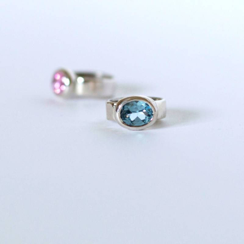 Sterling Silber Oval Blau Zirkon Ring, Stein Statement Jubiläumsring Für Sie Von Ihn, Toller Silberring, Handgemachter Silberring von MayDesigners