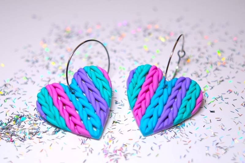 Gestrickte Herz-Polymer-Ton-Hoop-strickpullover-Ohrringe/strick-Herz-Ohrringe Gestrickte Herz-Polymer-Ton-Hoop-strickpullover-Ohrringe/strick-Herz-Ohrringe von MayFlowersJ