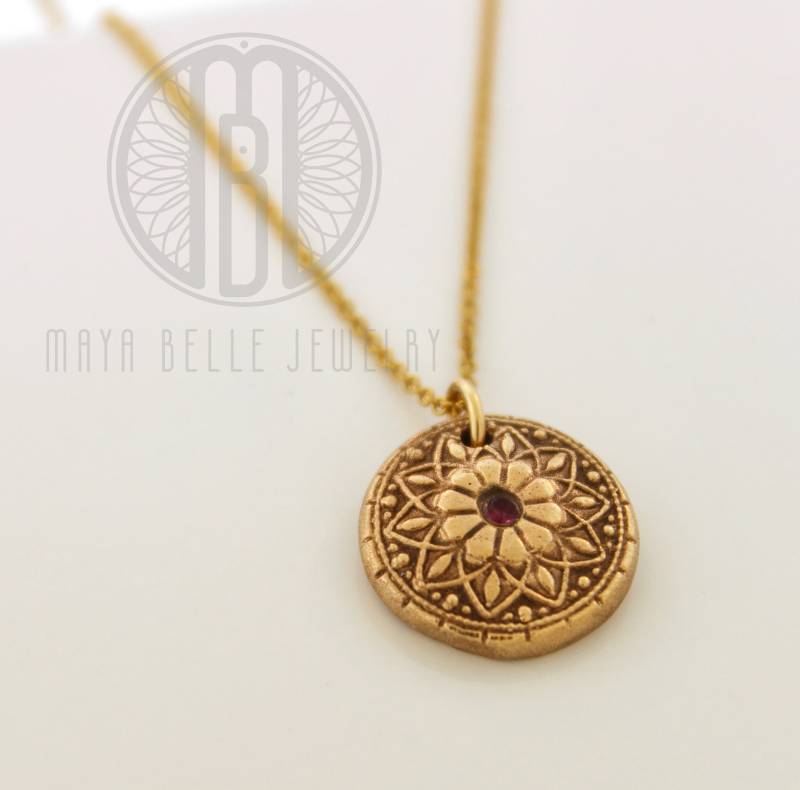 Fingerabdruck Mandala Halskette Bronze-Memorial Andenken Mit Geburtsstein von MayaBelle