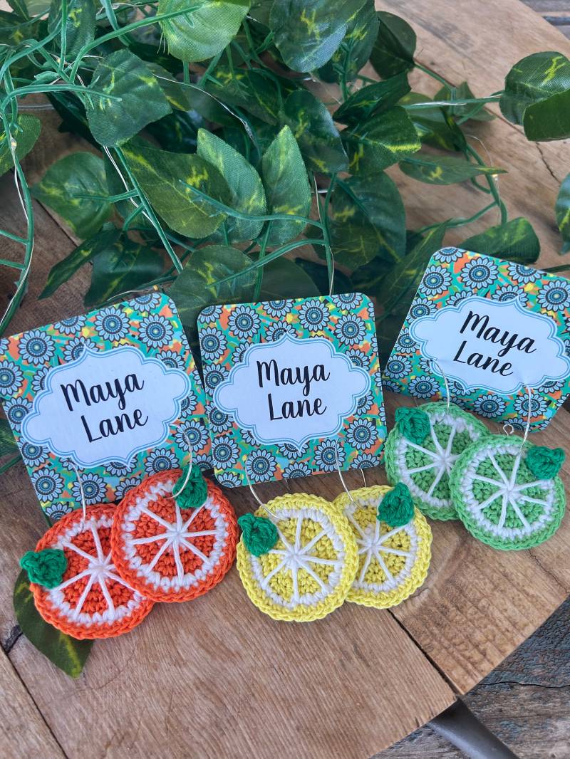 Scheibe Des Sommers Hoop/Zitrone Limette Orange Grapefruit Statement Ohrringe Handgemachte Häkeln Spaß Glückliche Geschenk Für Lehrer von MayaLaneShop