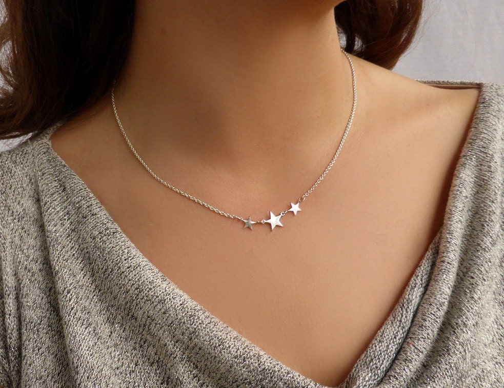 Kleine Stern Kette 3, Personalisierte Brautjungfern Geschenke, Initial Halskette, Geschenkidee, Winzige Silber Stern Halskette-3 Kleiner Stern Kleine Stern Kette 3, Personalisierte Brautjungfern Geschenke, Initial Halskette, Geschenkidee, Winzige Silber Stern Halskette-3 Kleiner Stern von MayaMoments